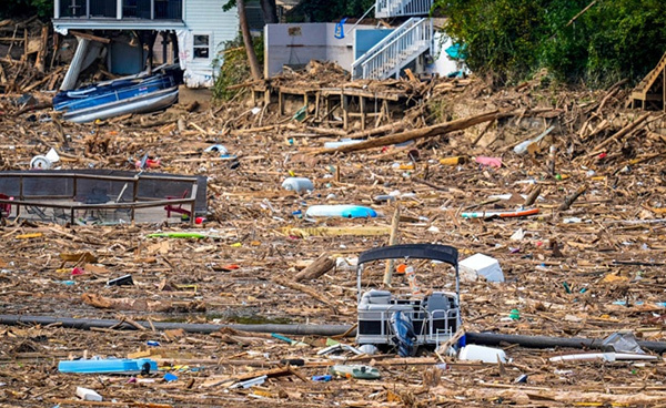 허리케인으로 플로리다 최소 17명 사망에 210만가구 정전 - 본문 이미지