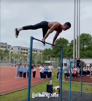 흔하디흔한 철봉달인 .gif - 본문 이미지