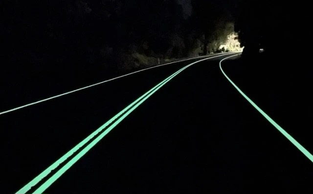 오스트레일리아에 설치되고 있다는 야광도로 오스트레일리아에 설치되고 있다는 야광도로 - 본문 이미지