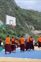 티벳 어느 해발 고도 3000미터에서 승려들의 농구 실력은? - 관련 글 썸네일