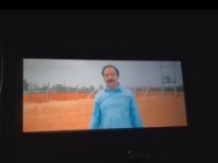 인도 영화 시사회장에서 귀싸대기 맞은 주연배우. from India - 관련 글 썸네일