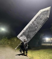 베르세르크 검사 코스프레. Berserk Sword. jpeg - 관련 글 썸네일