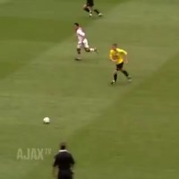 축구중계 중 카메라맨 열받는 순간. - 관련 글 썸네일