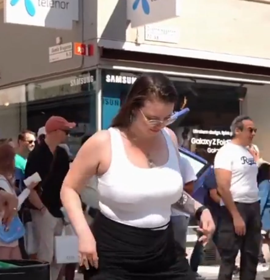 잘못들다가 허리 나감 잘못들다가 허리 나감 - 관련 글 썸네일