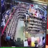 지진 9 진도일 때도 와인 단 한 병도 안떨어진 집. - 관련 글 썸네일