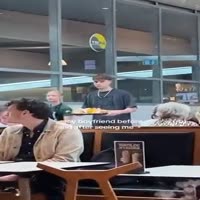 나를 발견했을 때 이런 미소를 지어주는 사람이 있다면 - 관련 글 썸네일