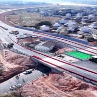 22만 달러 거절하고 고속도로 속 집 지킨 할아버지 - 관련 글 썸네일