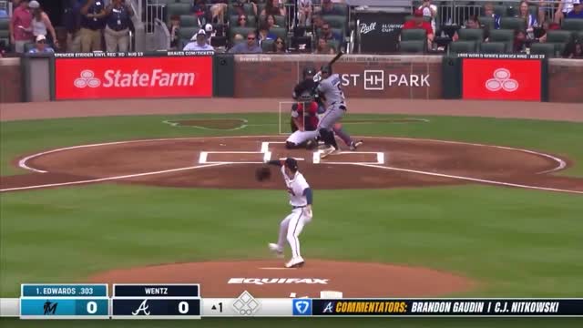 젠 파월, MLB 최초 여성 심판 데뷔 - 관련 글 썸네일