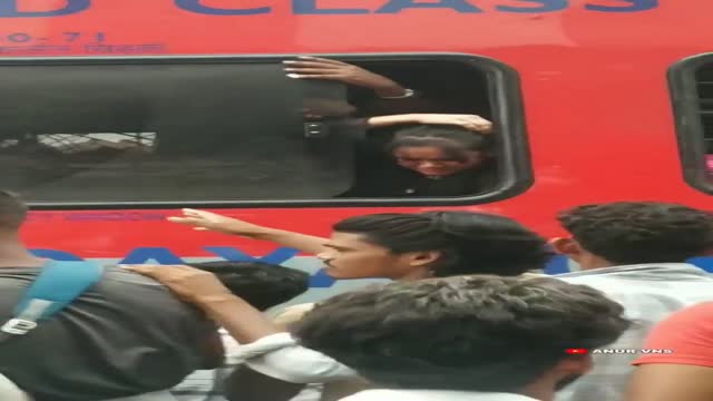 한번타면 지옥을 맛본다는 인도 기차 - 관련 글 썸네일