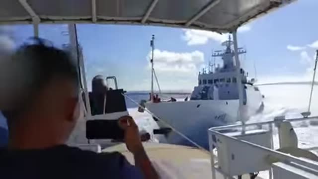 필리핀해역에서 중국배가 중국배 했음. - 관련 글 썸네일