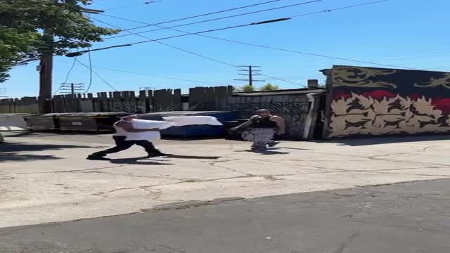 기분 좋은 갱단 싸움 - 관련 글 썸네일