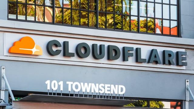 소규모 Cloudflare 업데이트로 인한 인터넷 대규모 장애 - 관련 글 썸네일