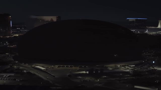 라스베가스 스피어에 기묘한 이야기 시즌 5광고를 했네요. 어마무시함. - 해외 인기글 썸네일