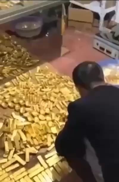 금 13.5톤, 현금 23톤 ㄷㄷ 중국 시장 사형 선고 - 관련 글 썸네일