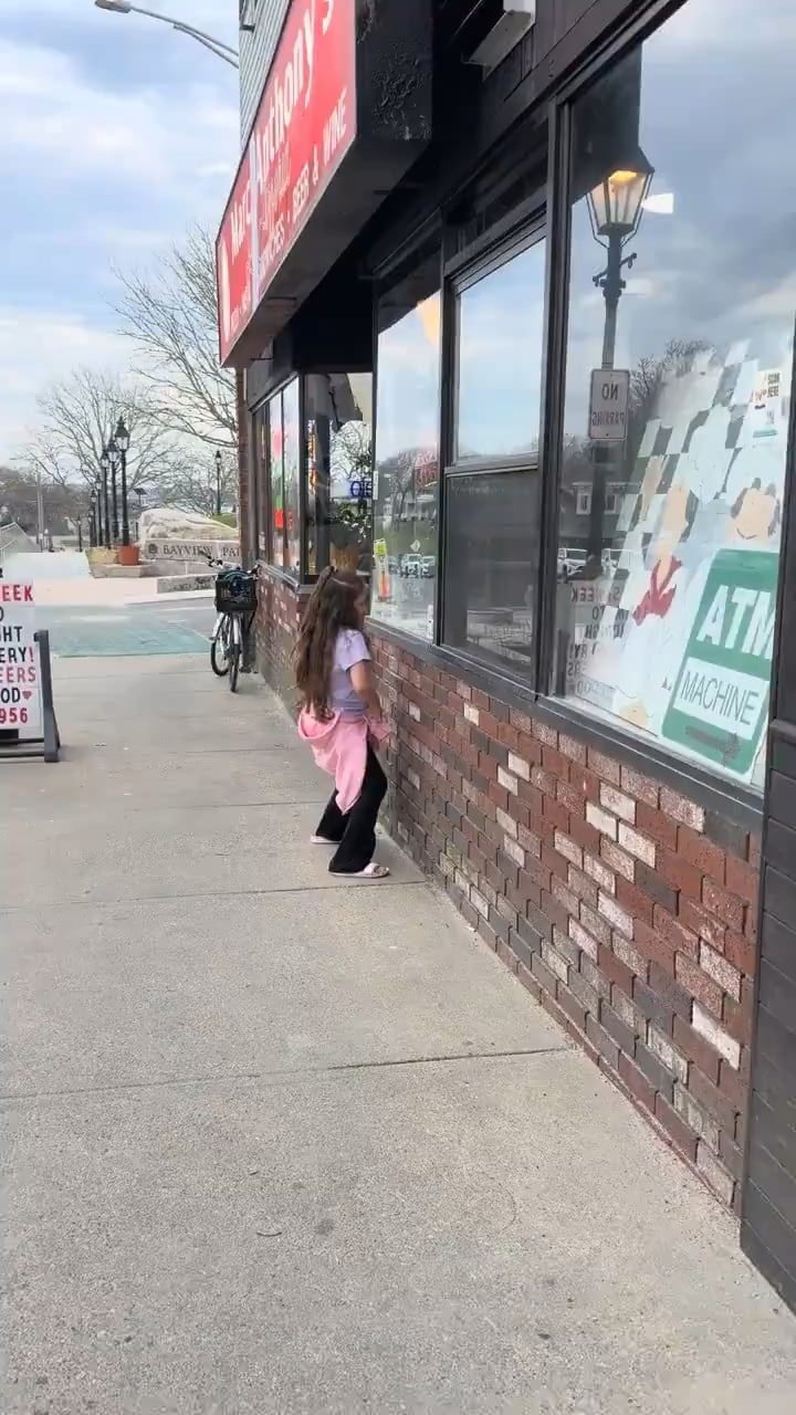 피자 가게 직원이랑 꼬마 손님이랑 칠성판 게임함 ㅋㅋ - 관련 글 썸네일